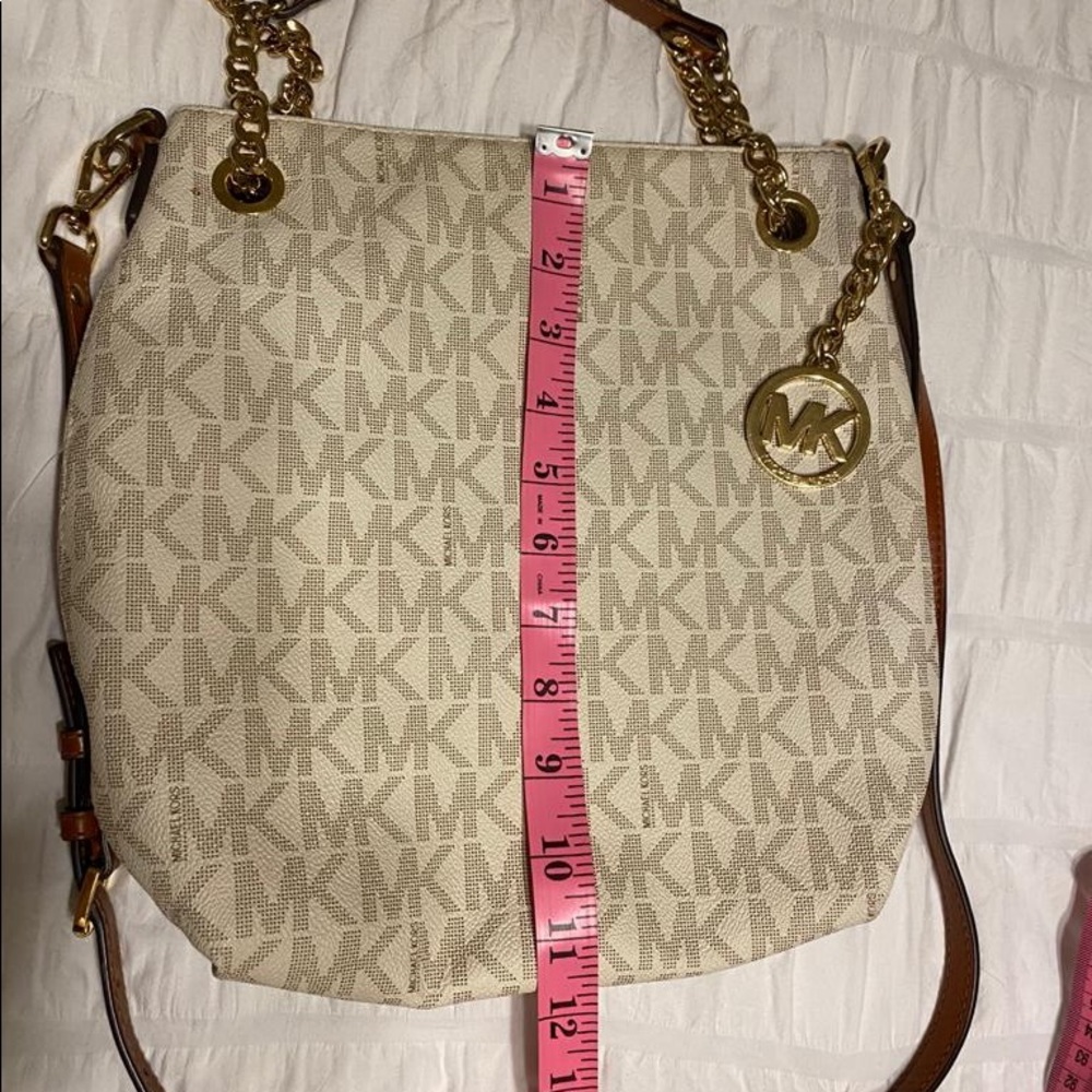 Beau MK 👜 - Picture 8 of 10